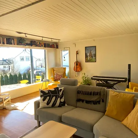 Villekulla - Koselig Hus Med Jazzuci I Hamar Villa *